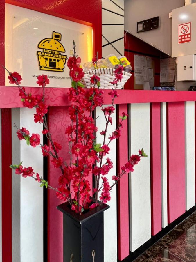 Hotel Zamburger Бентонг Екстериор снимка
