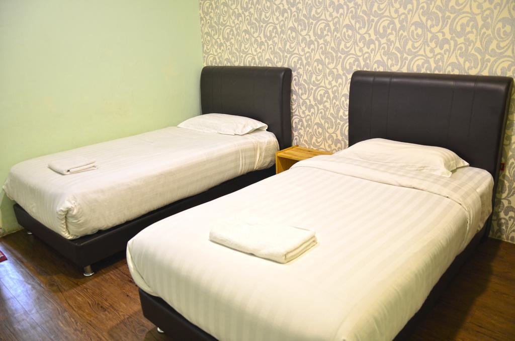 Hotel Zamburger Бентонг Екстериор снимка