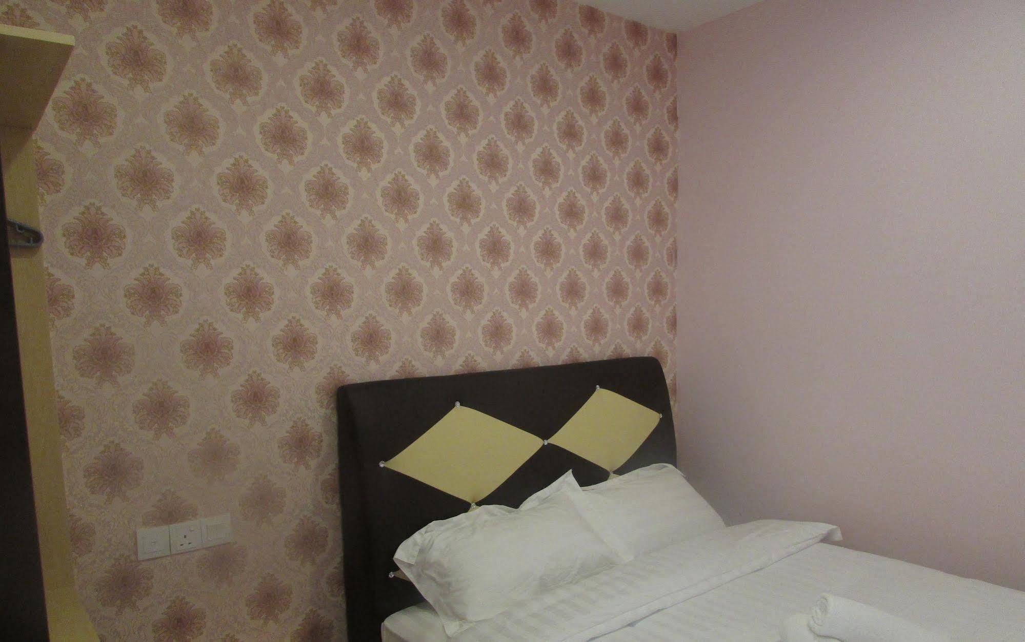 Hotel Zamburger Бентонг Екстериор снимка