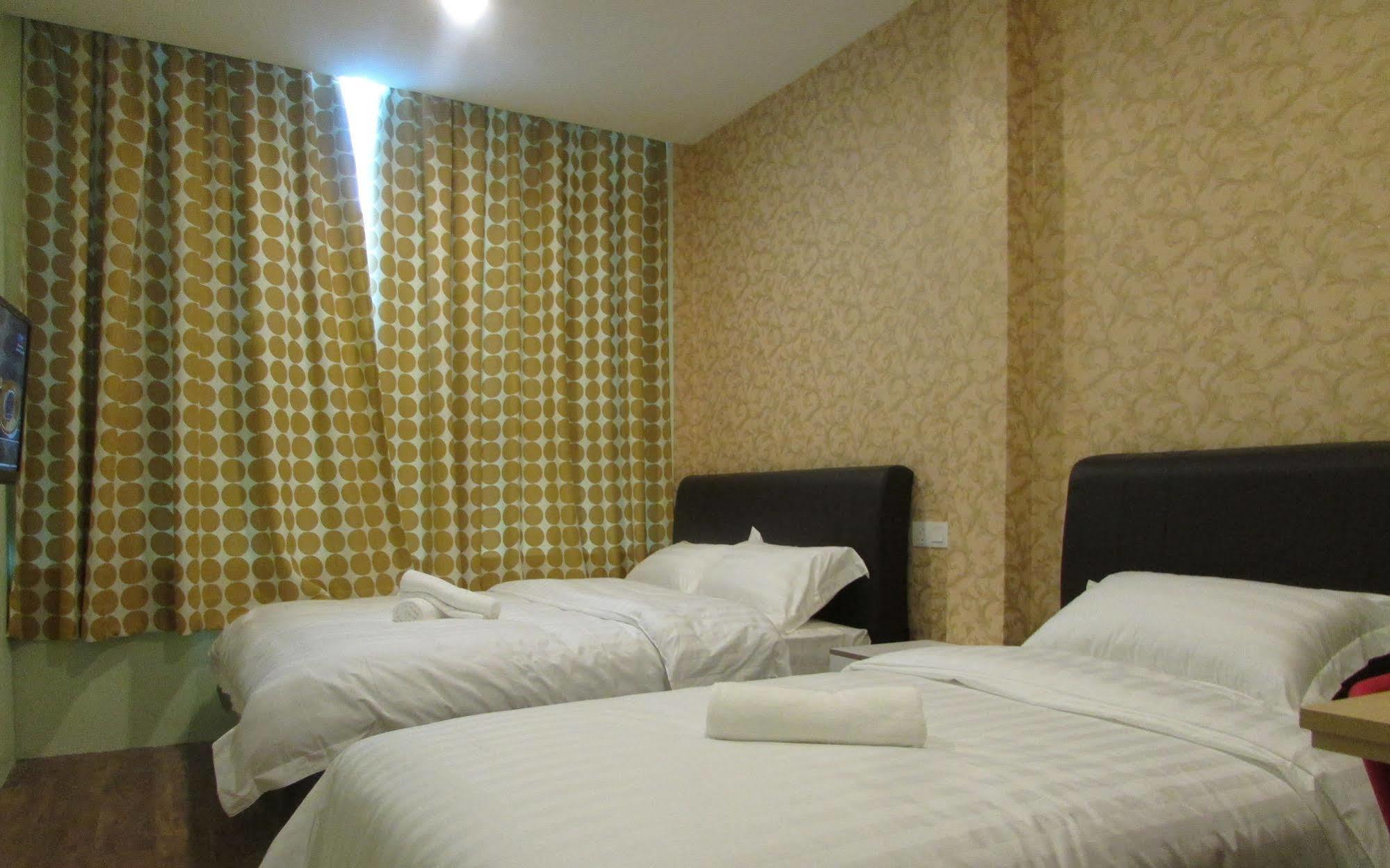 Hotel Zamburger Бентонг Екстериор снимка