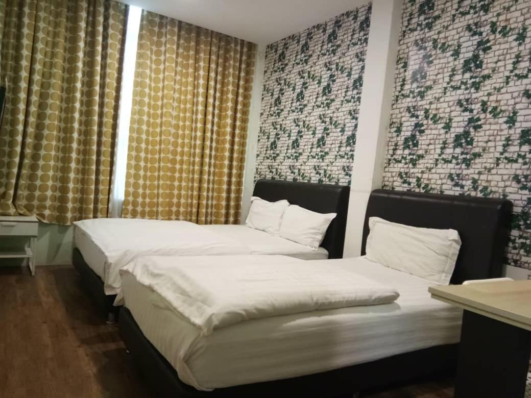 Hotel Zamburger Бентонг Екстериор снимка